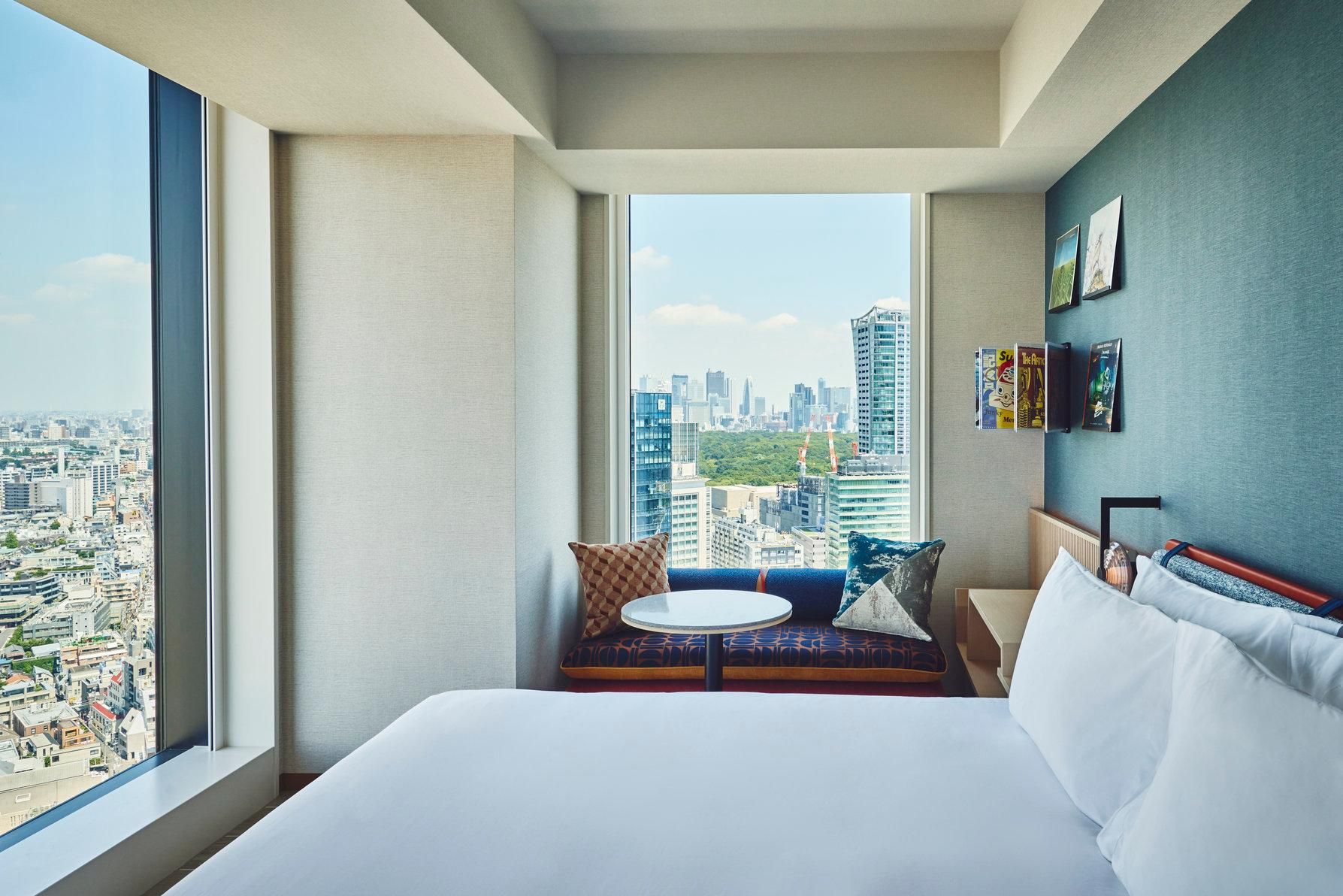 1 King Premium Corner Room