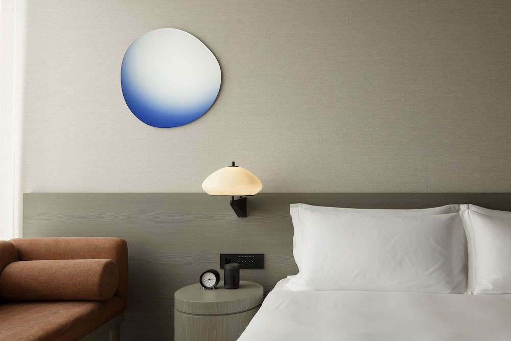 Premium Room, 1 King Bed, City View