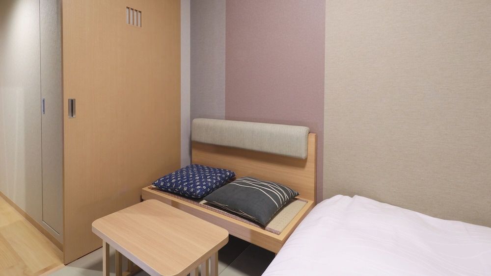 Basic Double Room