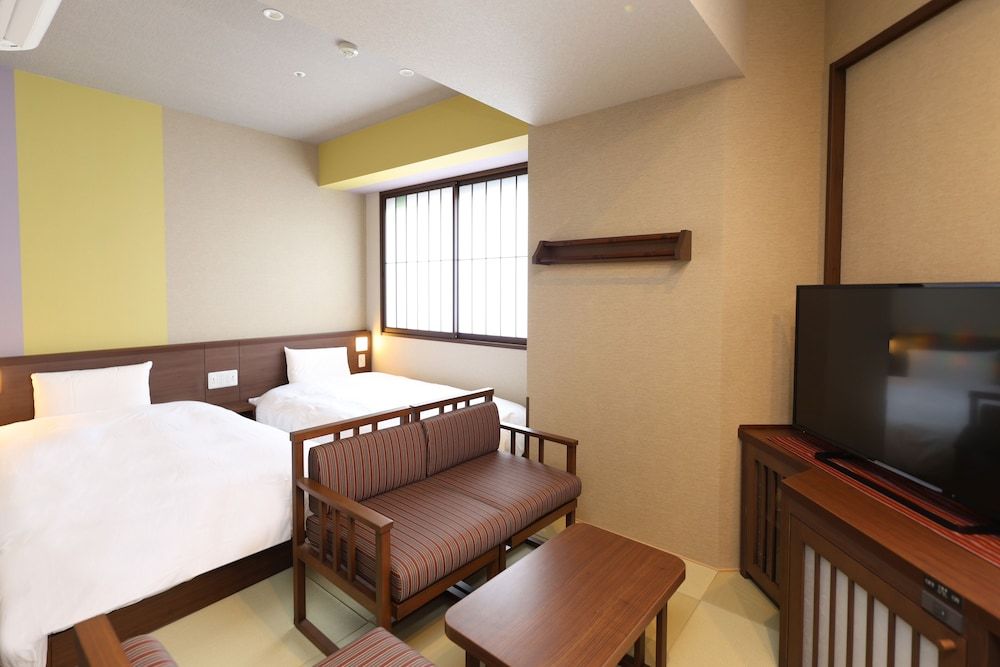 Basic Triple Room