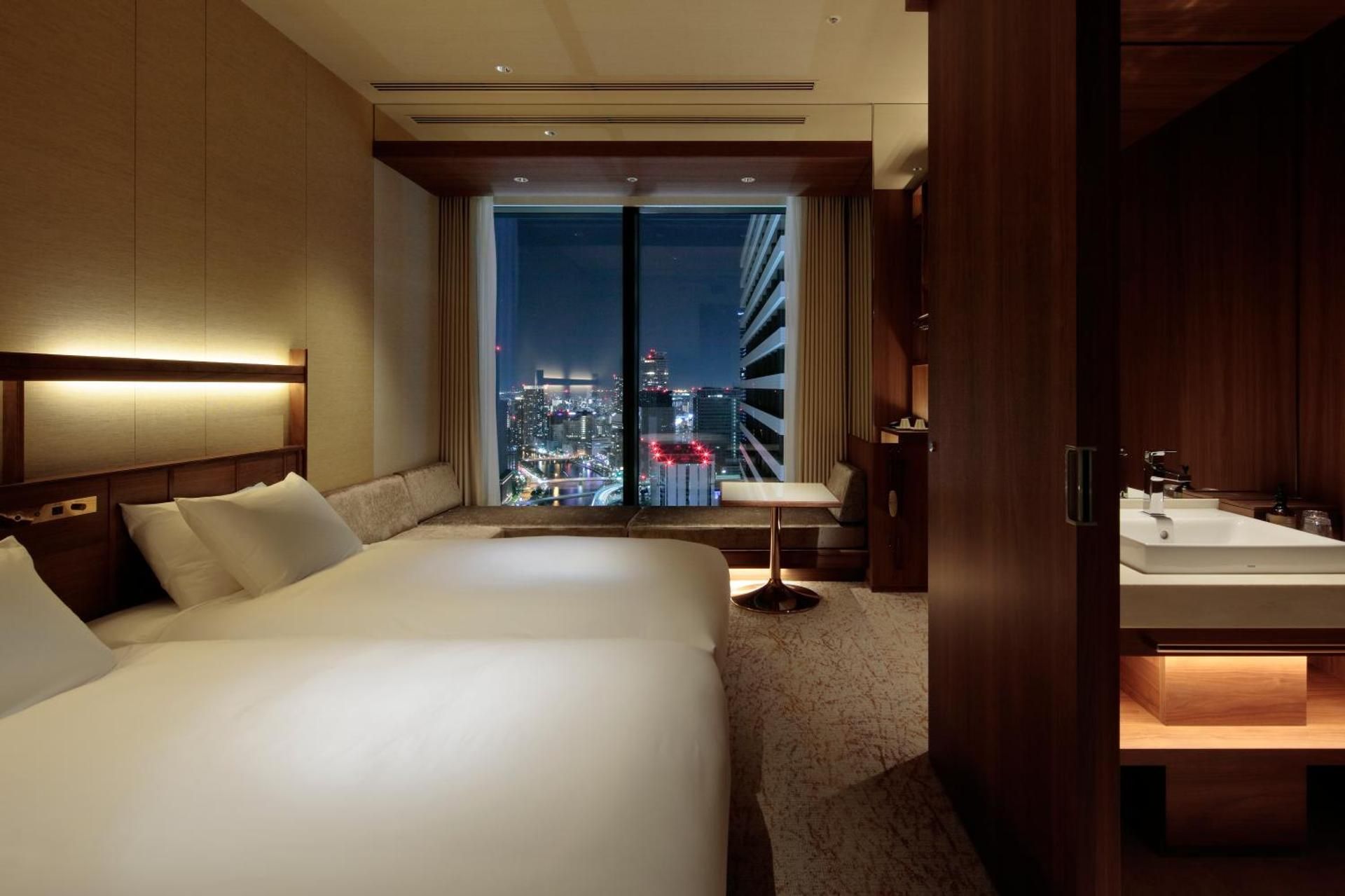 High Floor Deluxe Twin Room - Executive Bar Lounge Access Included, Non-Smoking
