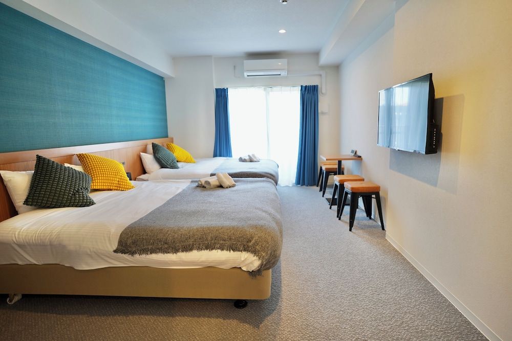 Standard Quadruple Room, 2 Queen Beds, Non Smoking