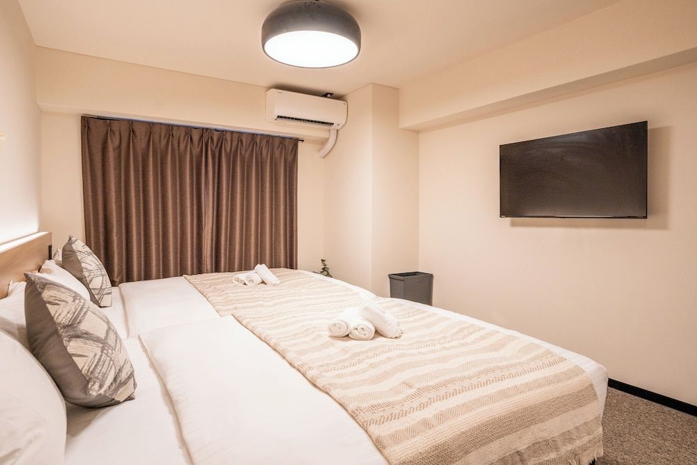 Quadruple Room, Non Smoking, Private Bathroom