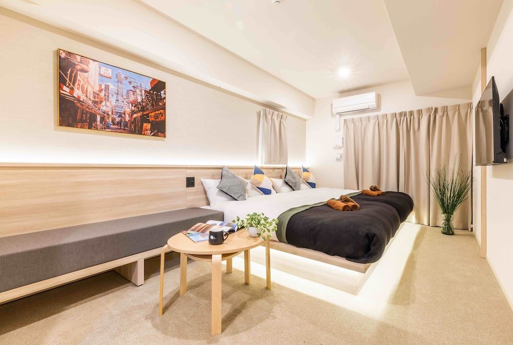 Quadruple Room, 2 Queen Beds, Non Smoking, Private Bathroom