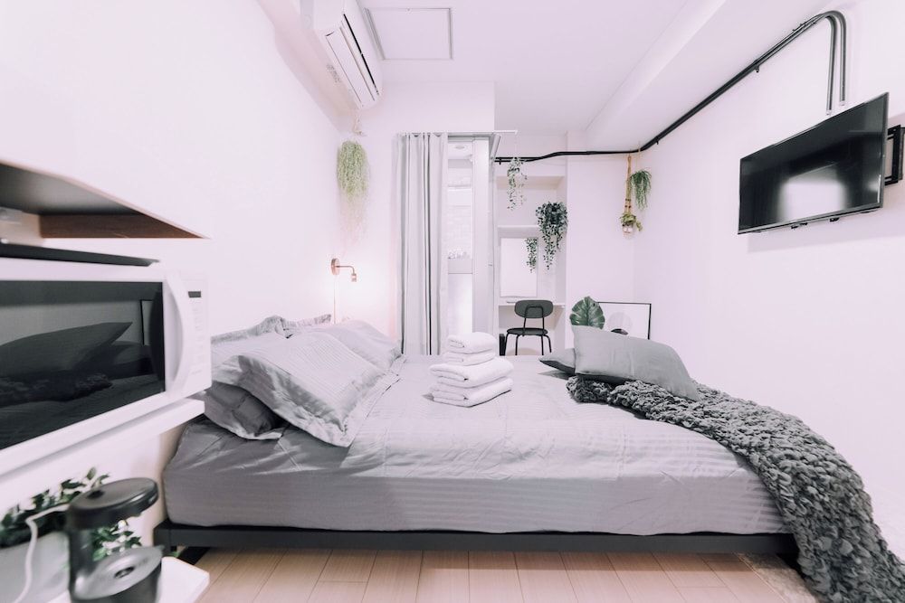 Minimalist Loft 502