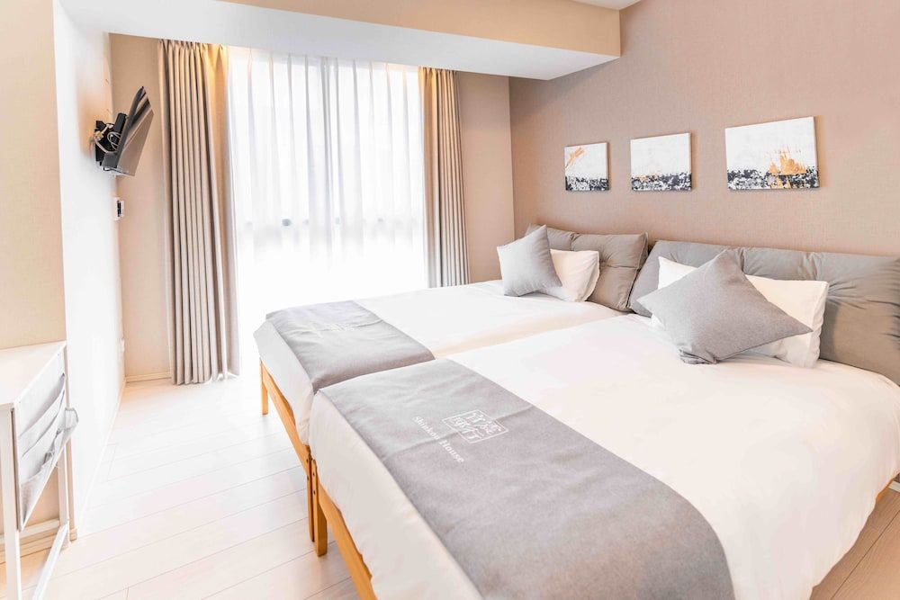 Deluxe Apartment, 2 Twin Beds, City View
