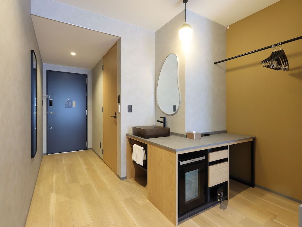 HOTEL Tomiya with M's Deluxe Double Room, City View 4