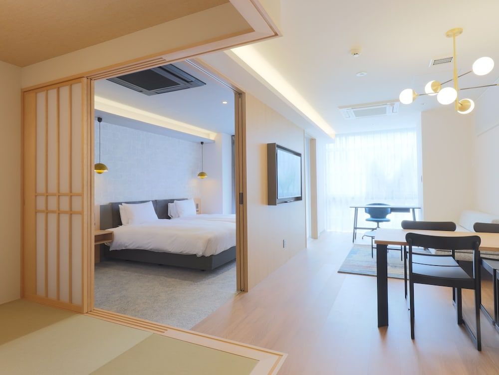 Superior Suite, City View