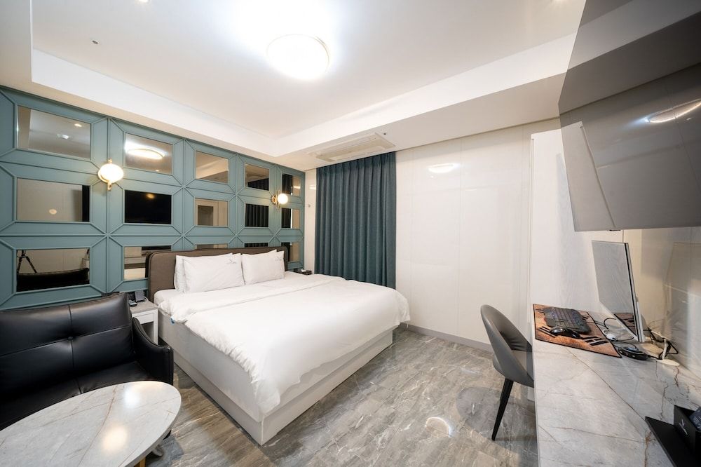 Hotel Voll Seoul Standard Double Room 9