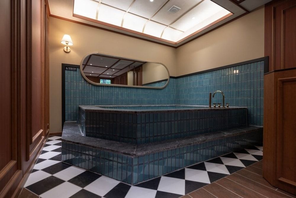 Private Spa Tub