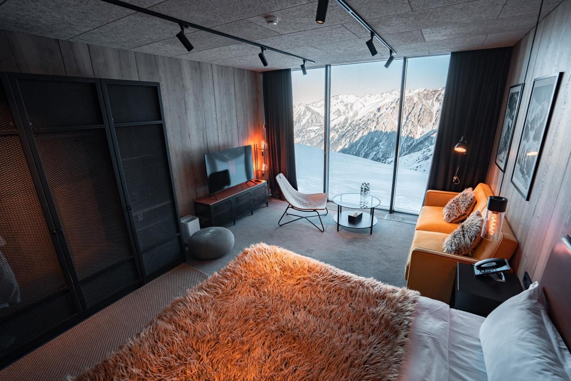 Tenir Eco Hotel Deluxe Mountain View 3