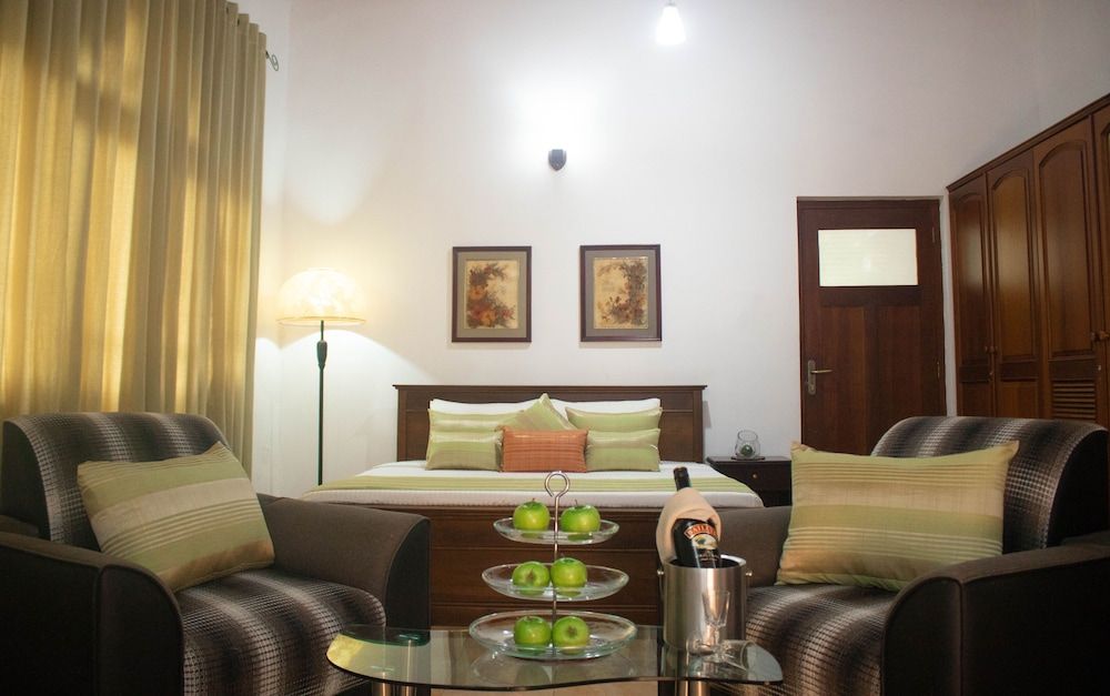 Holistic Villas River