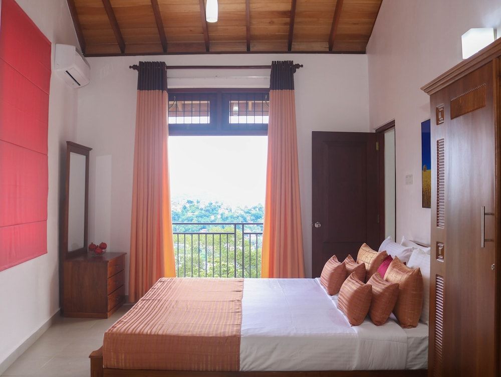 Holistic Villas Hills