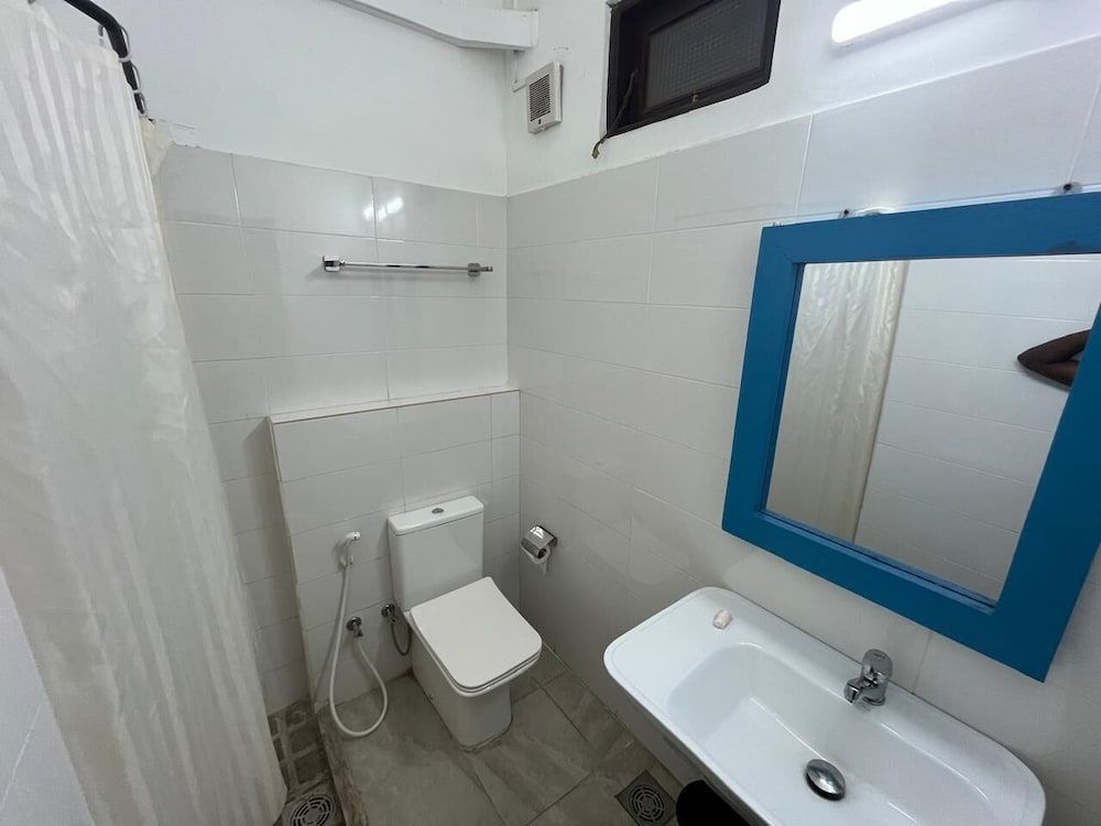 Blue Pillars Deluxe Twin Room, Balcony, Mountain View 6