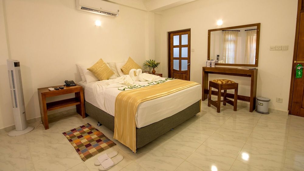 Niru Residence Deluxe Double Room