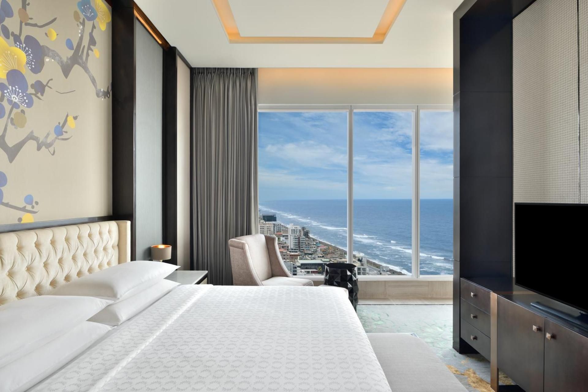 Presidential King Suite with Ocean View - Club Lounge Access with 15% spa discount per room + 15% F&B discount per room + Early check in and Late Checkout subject to availability