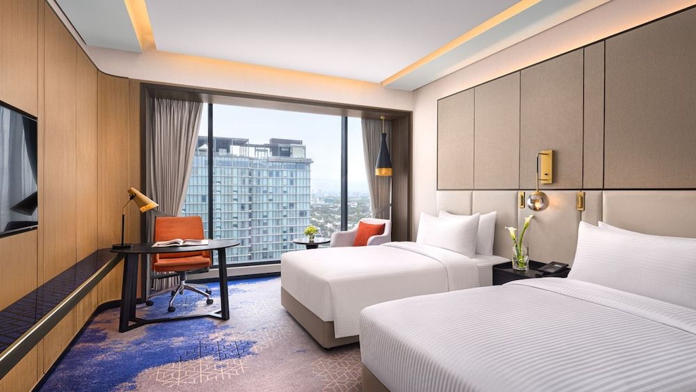 Amari Colombo Sri Lanka Deluxe Twin Room, City View 2