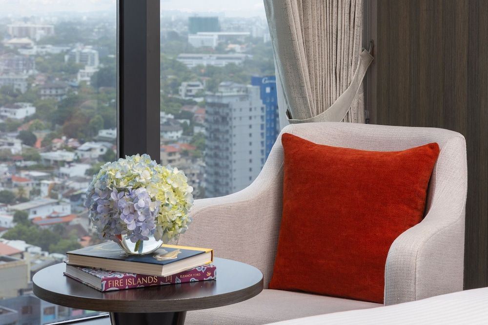 Amari Colombo Sri Lanka Superior Twin Room, City View 6