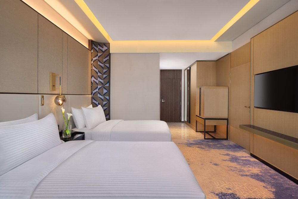 Amari Colombo Sri Lanka Superior Twin Room, City View