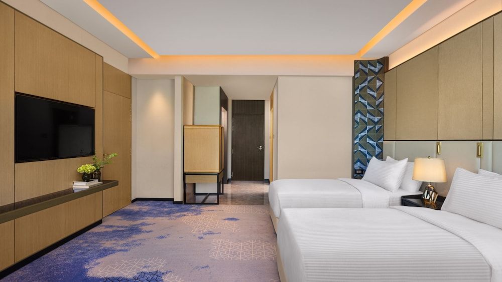 Amari Colombo Sri Lanka Deluxe Twin Room, City View