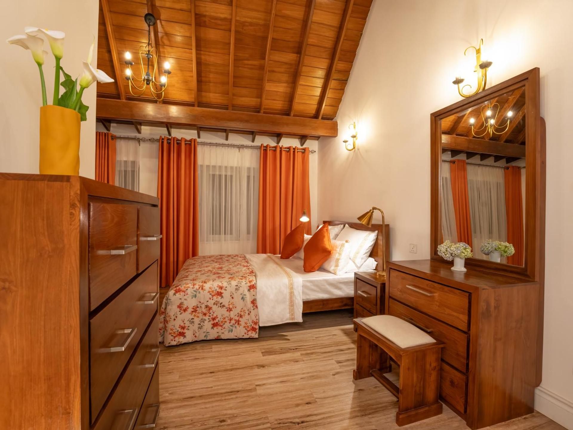 Winchester Little England Superior Queen Room