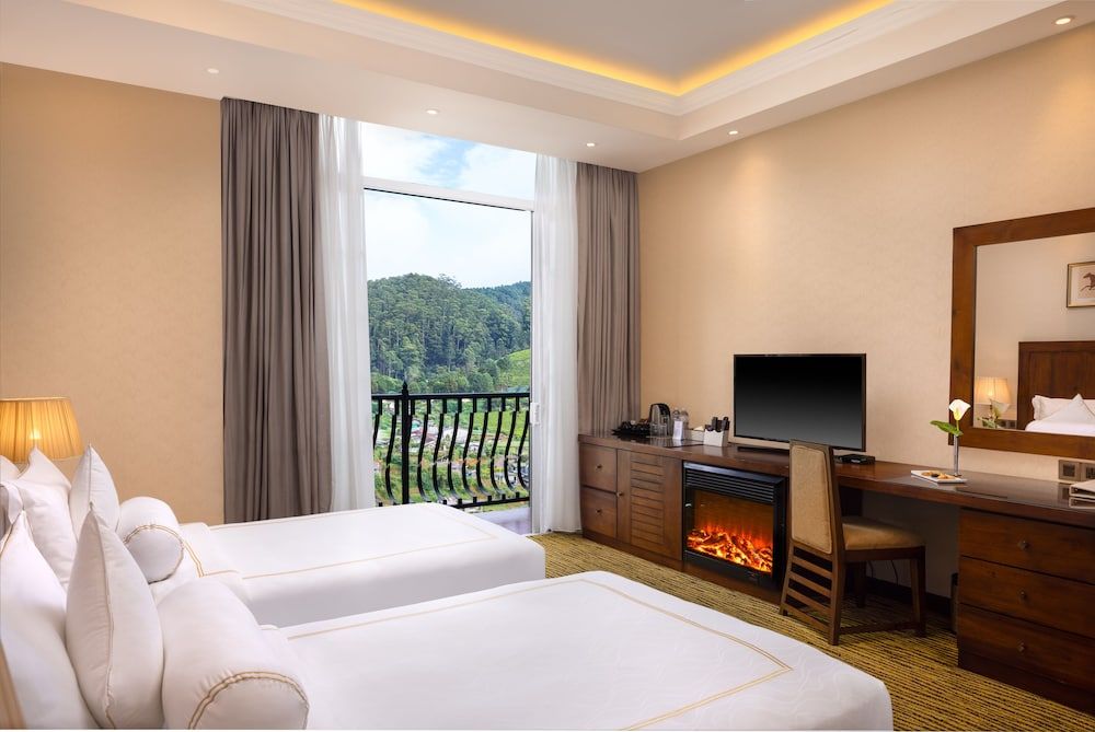 The Golden Ridge Hotel Deluxe Double or Twin Room, Non Smoking, Mountain View 2