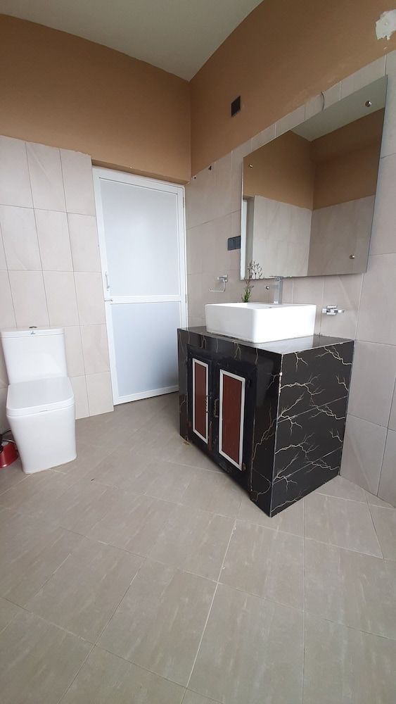 Tea Mount Forest Hotel Superior Double Room, 1 King Bed, Non Smoking, No Windows 6