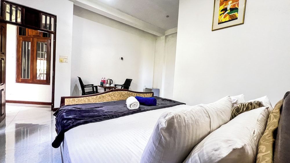 Galle Catamaran Villa Deluxe Double Room, 1 King Bed, Garden View 5