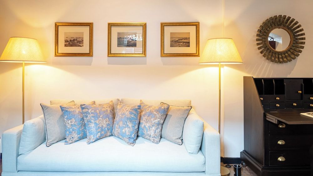 Writer's Lodge By Ishq Deluxe House, 2 Bedrooms, Non Smoking 11