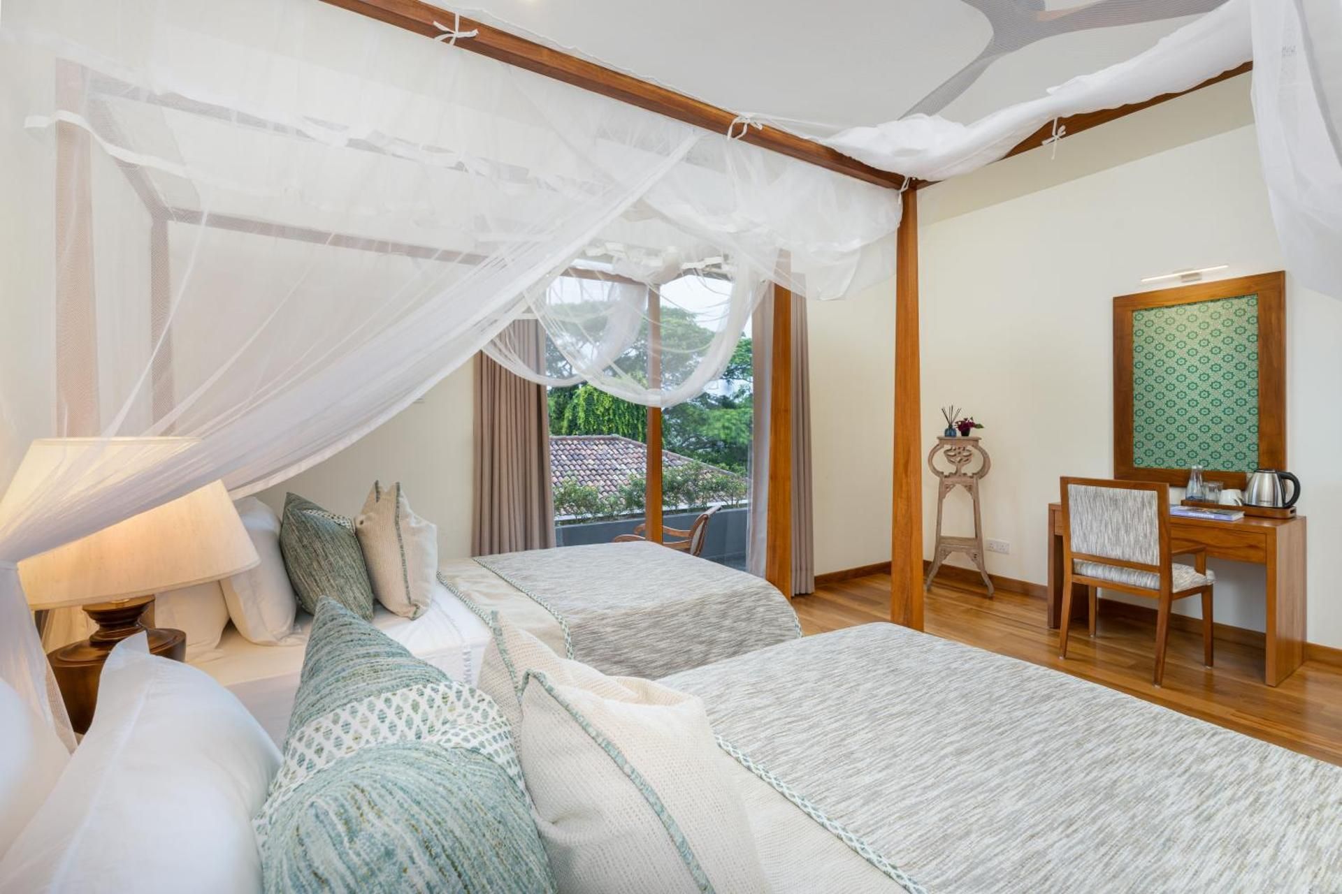 Deluxe Suite