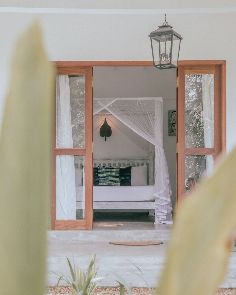 The Jungle Loft - Galle Luxury Bungalow 4