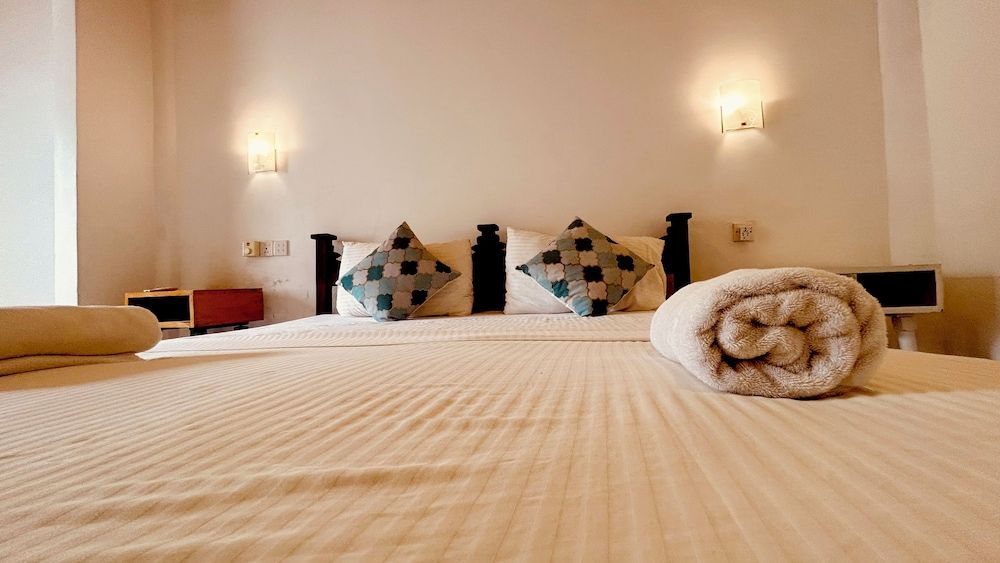 Canberra Holidays - Mirissa Standard Double Room, Patio, Garden View 5