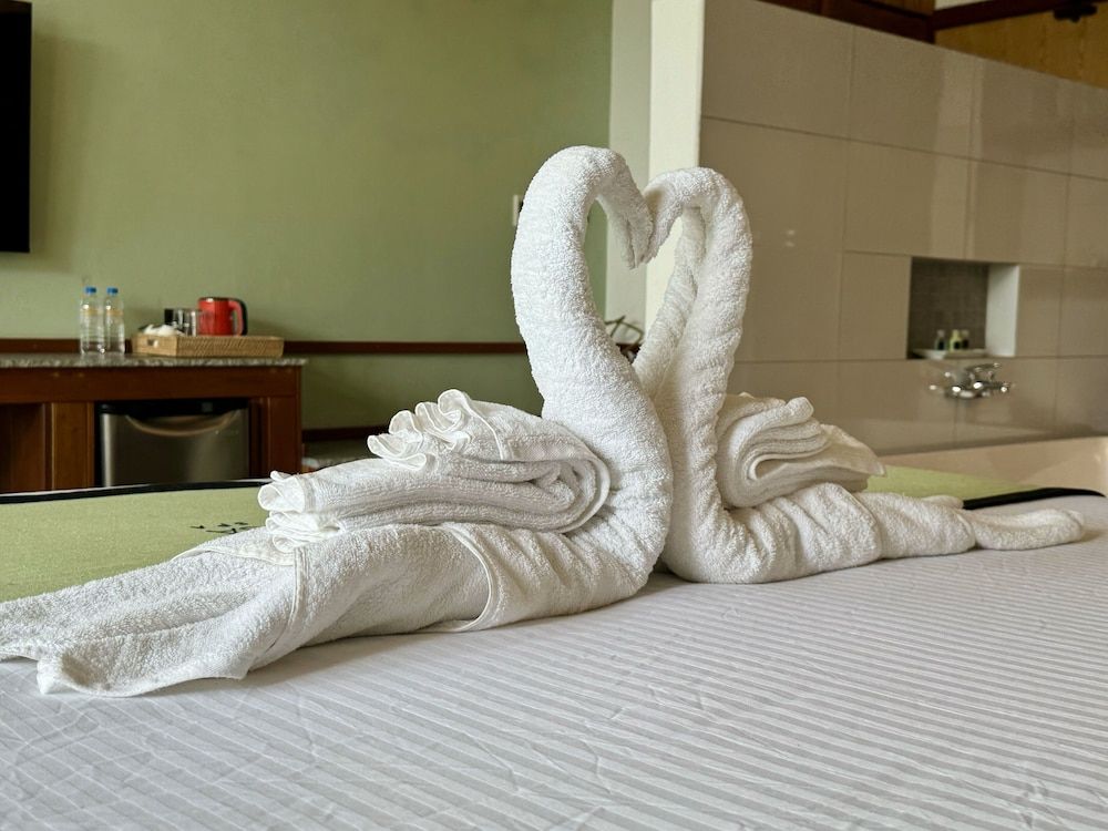 Coastline Mirissa Boutique hotel and spa Deluxe Room 5