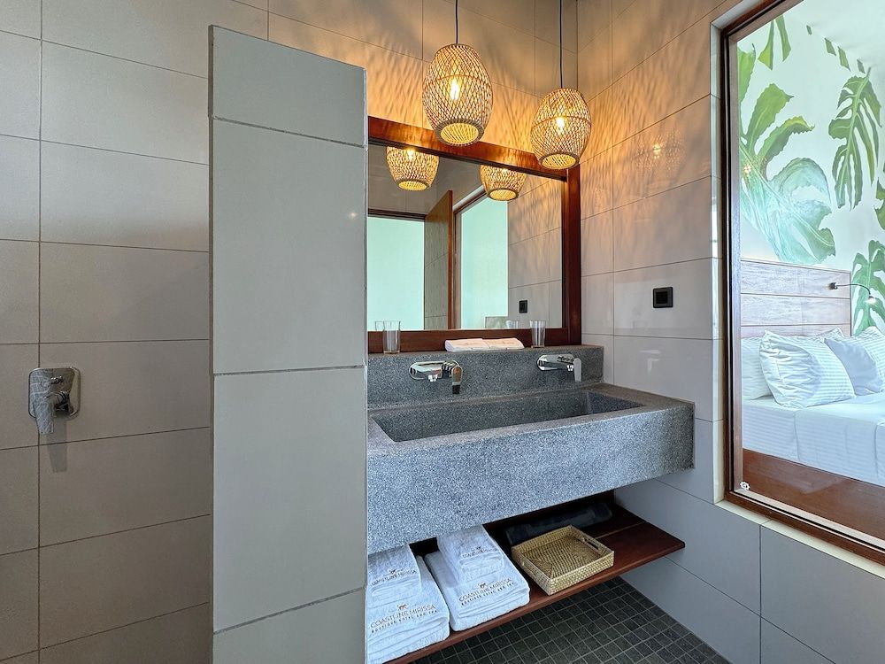 Coastline Mirissa Boutique hotel and spa Premium Double Room 7