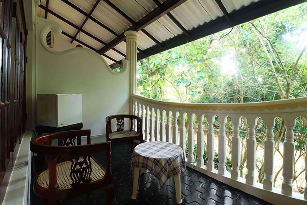 Hotel Susantha Garden Economy Room 4