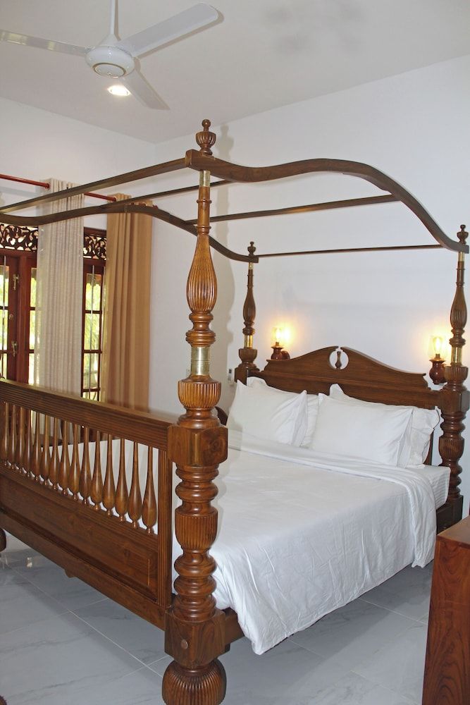 Charika Villa Basic Double Room 14