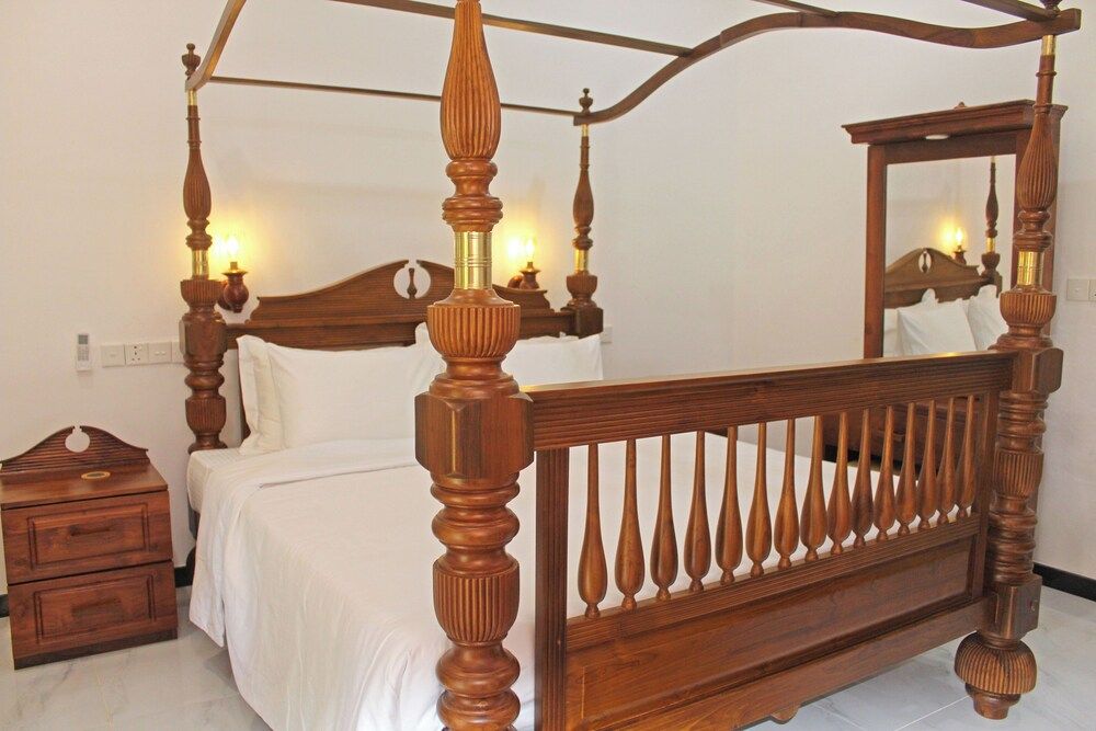 Charika Villa Basic Double Room 9