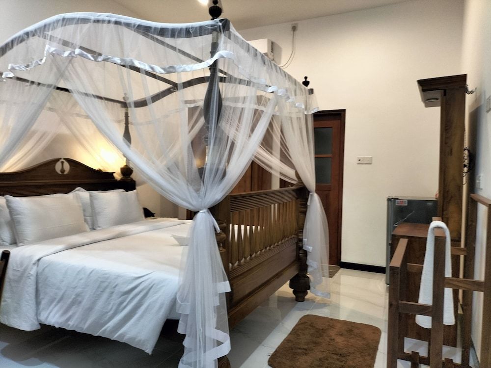 Charika Villa Basic Double Room 2