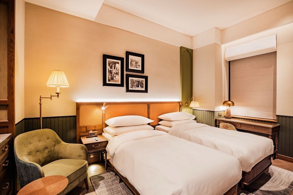 Hotel Central Classic Room, 2 Twin Beds, City View