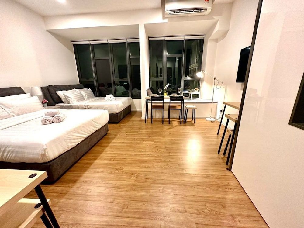 Family Studio Suite
