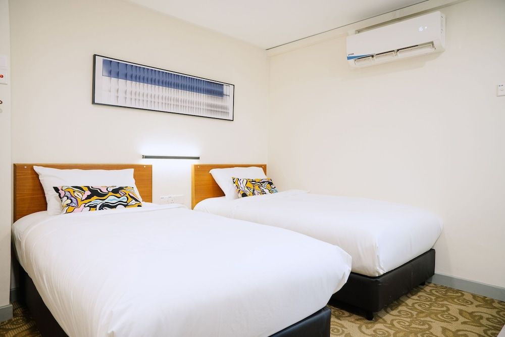 Standard Twin Room