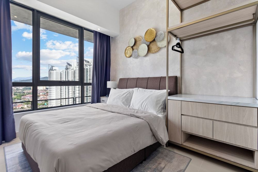 Novo Kuala Lumpur Deluxe Single Room, City View 3