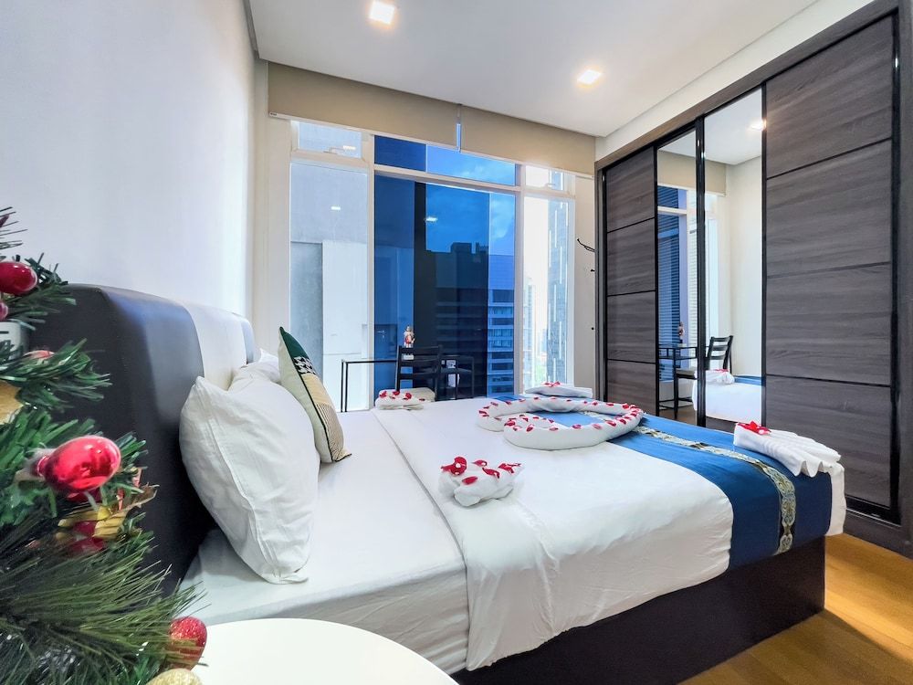 City Apartment, City View