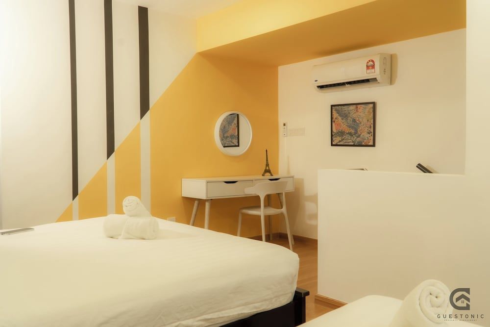 Family Duplex, Multiple Beds