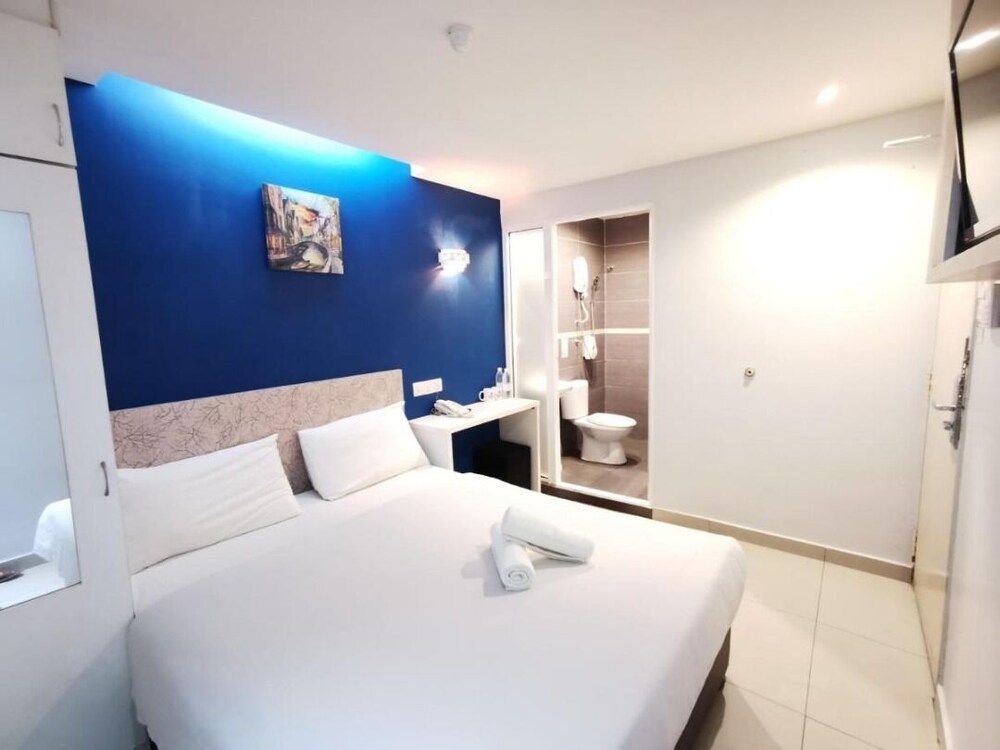 Deluxe Twin Room, 1 Queen Bed