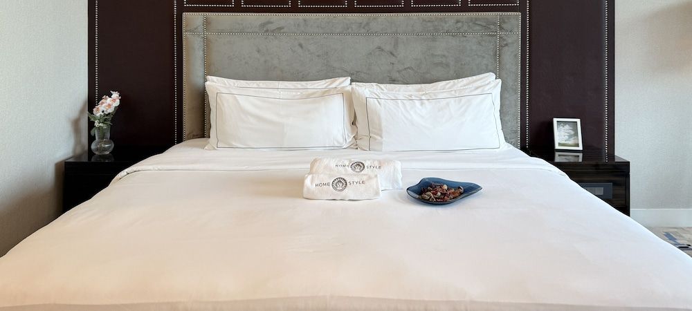 Executive Deluxe City View (Platinum Suite 2)