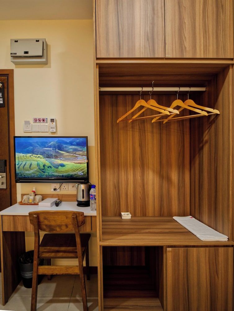 Weiss Hotels Kepong Baru Standard Twin Room 6