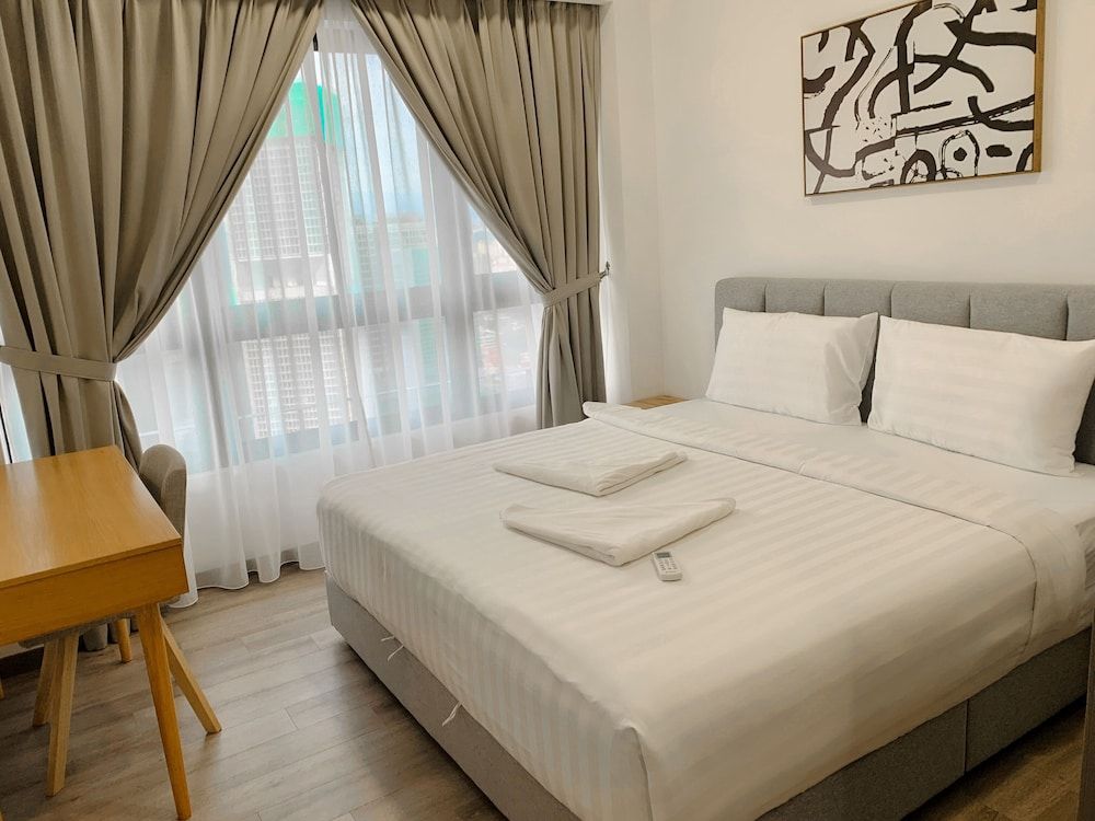 AGILE Infinity Suites TRX By AR Junior Apartment, City View