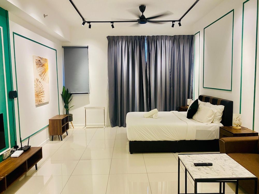 Chambers Residence KLCC By DIN Deluxe Studio Suite, City View 3