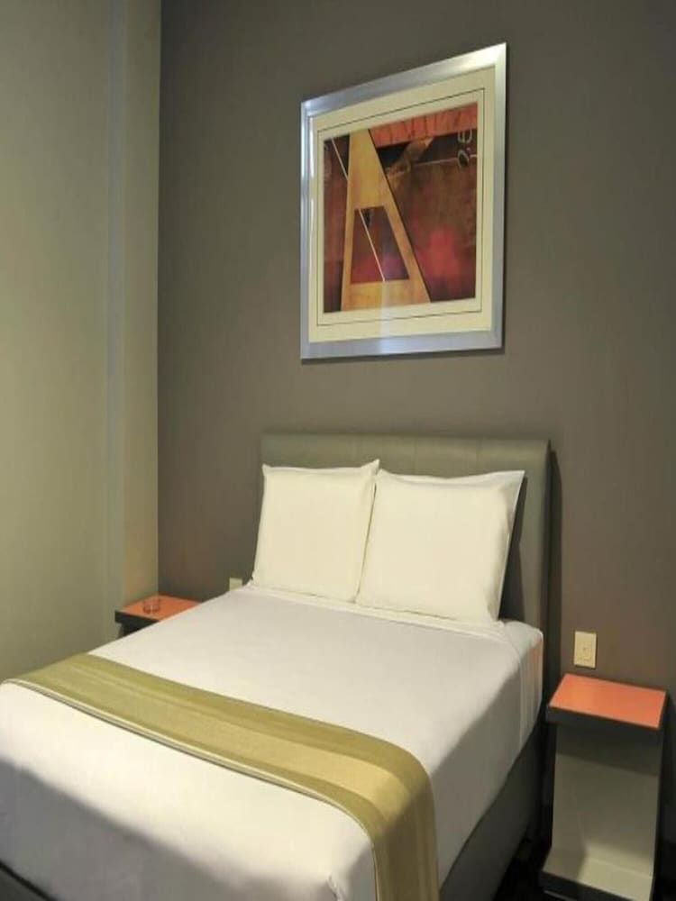 U Pac Hotel